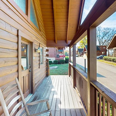 Pin Oak 237 Villa Пиджен Фордж Екстериор снимка